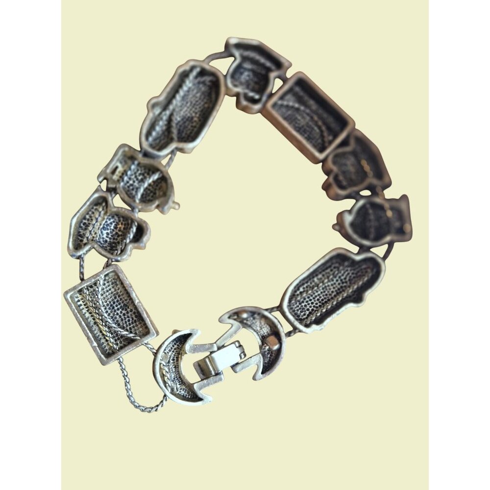 Vintage Best Teacher Charm Bracelet With Apples School Bus Teacher Gift daycare - Picture 7 of 10